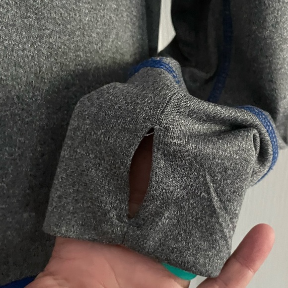 EUC Women’s Size L UF Gators Quarter Zip Lightweight Fitted Long Sleep Jacket - Picture 4 of 5